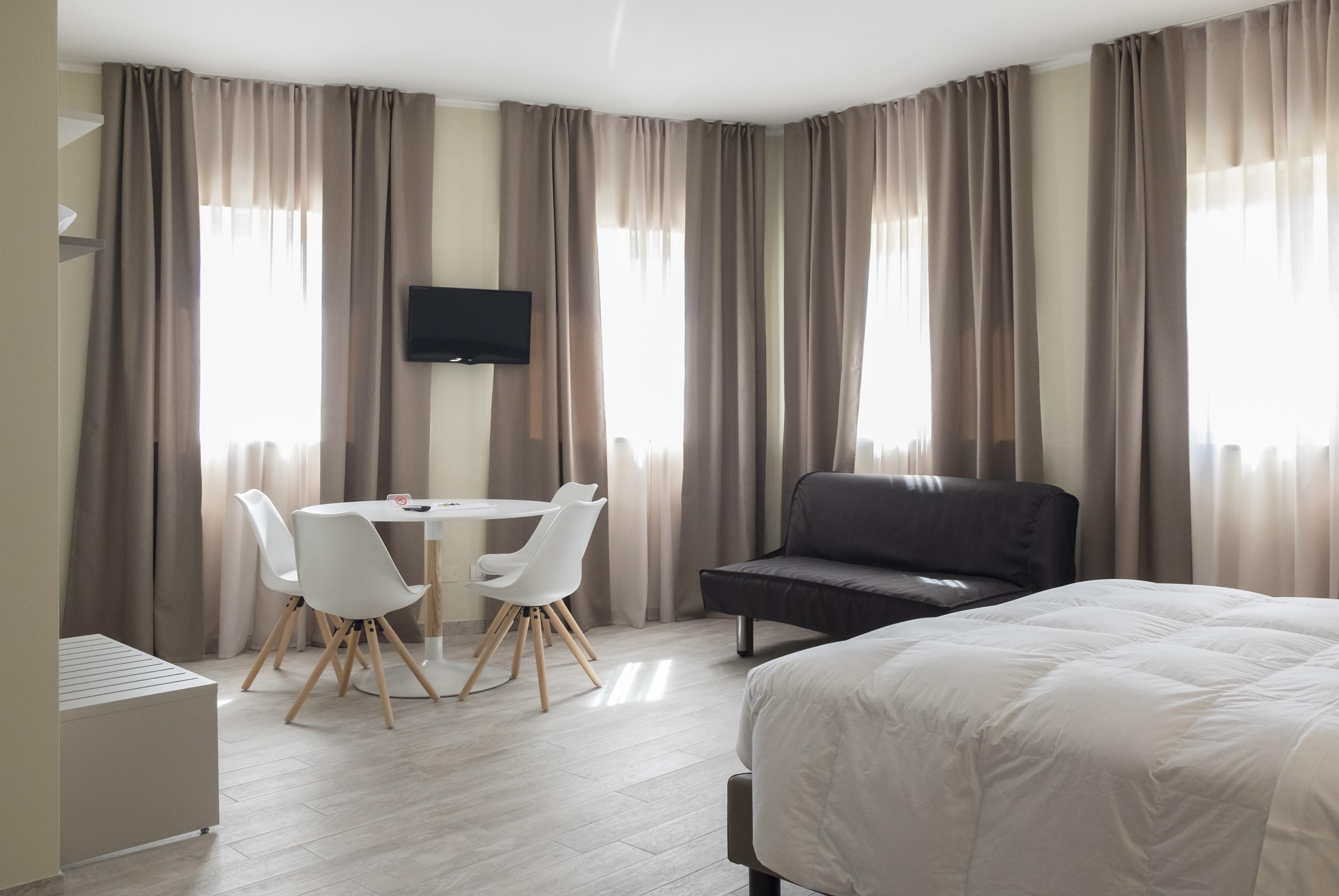 Hotel & Wellness Stella Delle Langhe Govone Bagian luar foto