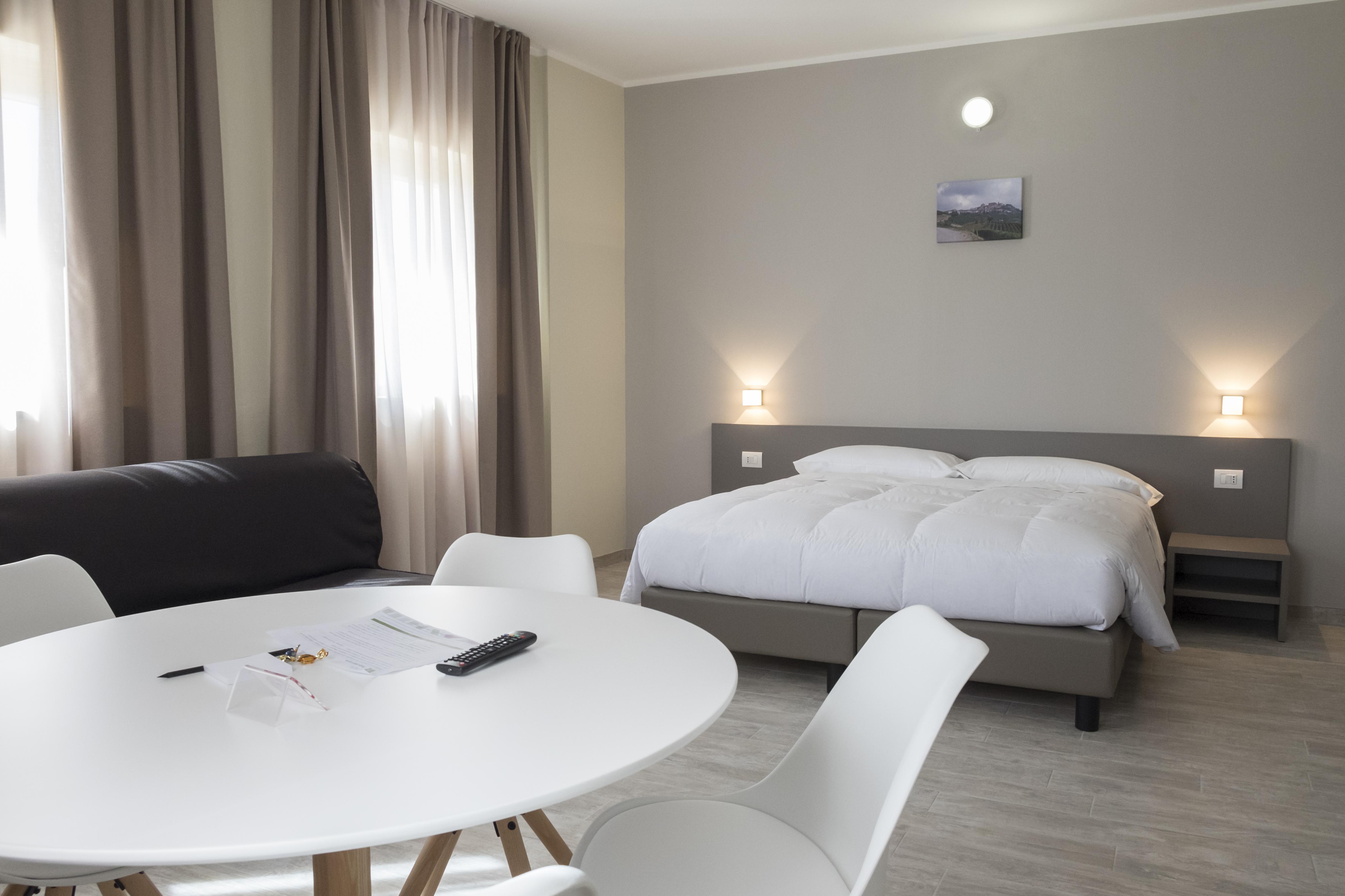 Hotel & Wellness Stella Delle Langhe Govone Bagian luar foto